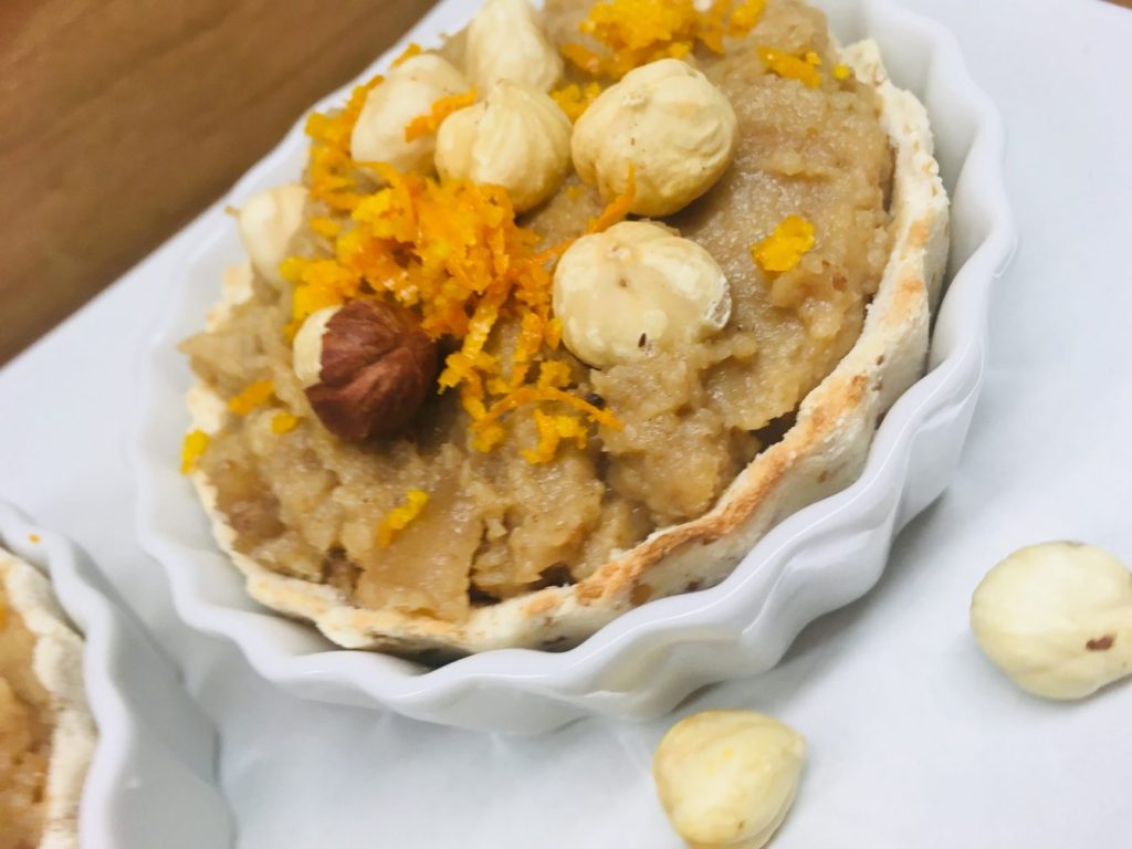 Birnen Pastinaken Tartelettes mit Haselnüssen