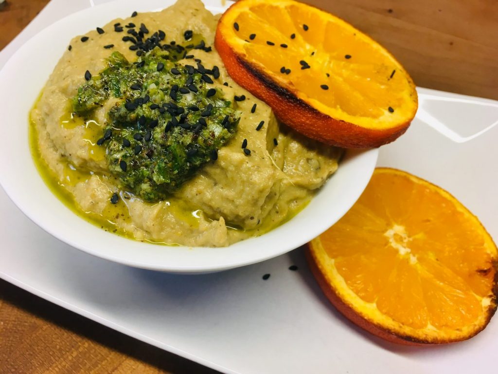 Japanischer Auberginen Miso Dip mit gerösteten Orangen und Ingwer