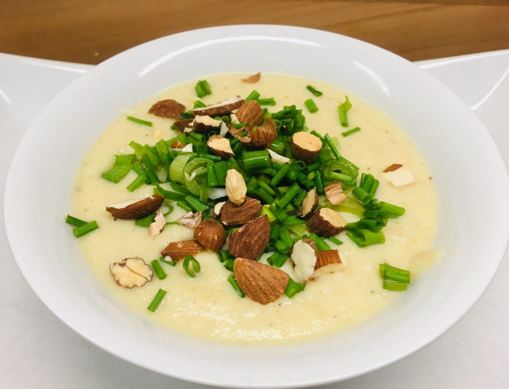 Blumenkohl Mandel Knoblauch Suppe
