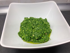 Basisches Bärlauch-Pesto