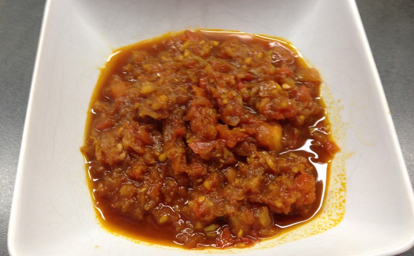 Tomaten Chutney mit Ingwer, Datteln und Feigen