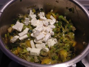 Lauch, Mango und Ziegenkäse Feta