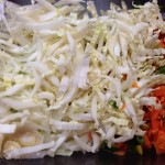 Chinakohl mit Möhren, Paprika