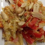 Chinakohl, Möhren, Paprika mit Erdnuss Tamarinden Ingwer Dressing
