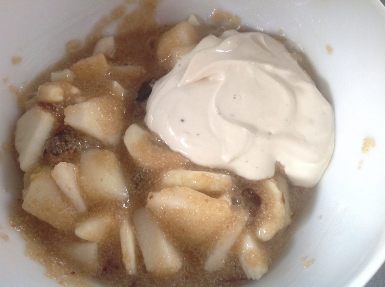 Amaranth Porridge mit Tahine Joghurt