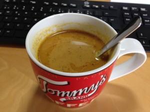 Kurkuma Latte mit Reismilch