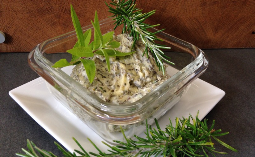 Rosmarin Zitronen Butter mit Knoblauch