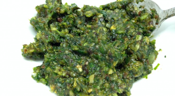 Dattel Koriander Pesto
