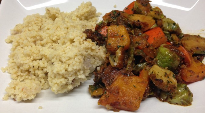 Kürbis Rosenkohl Gemüse mit Feigen und Minze Mit Gewürzhirse