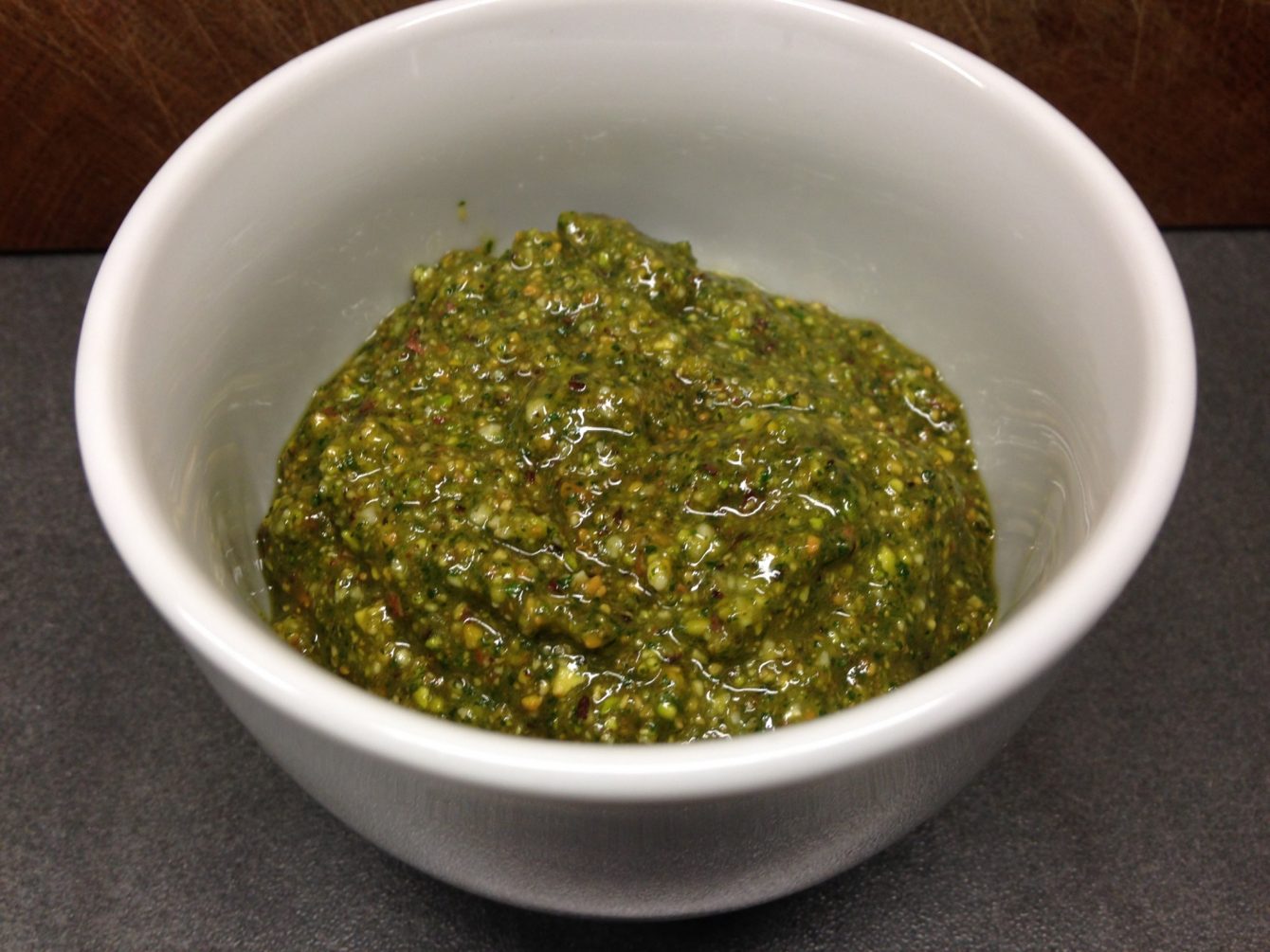 Pistazien Minze Pesto mit Cashew Parmesan