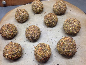 Falafel mit Pistazien und Chia Samen