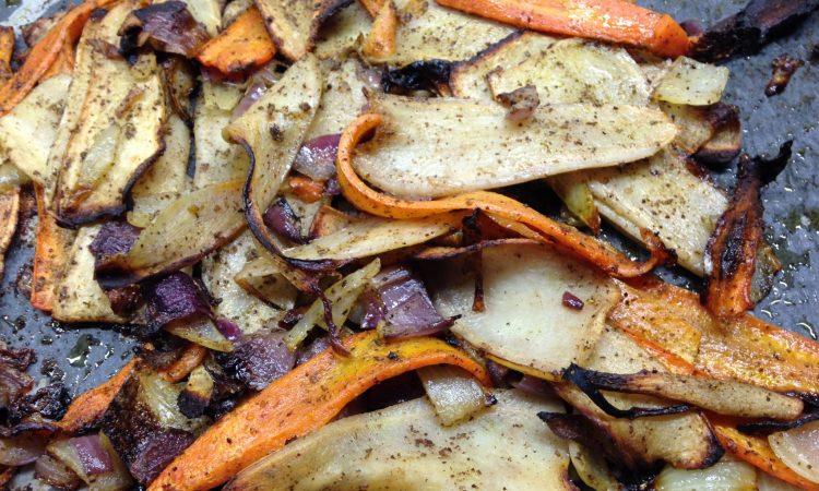 Geröstete Petersilienwurzeln mit Möhren und Za'atar