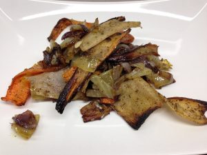 Geröstete Petersilienwurzeln mit Möhren und Za'atar