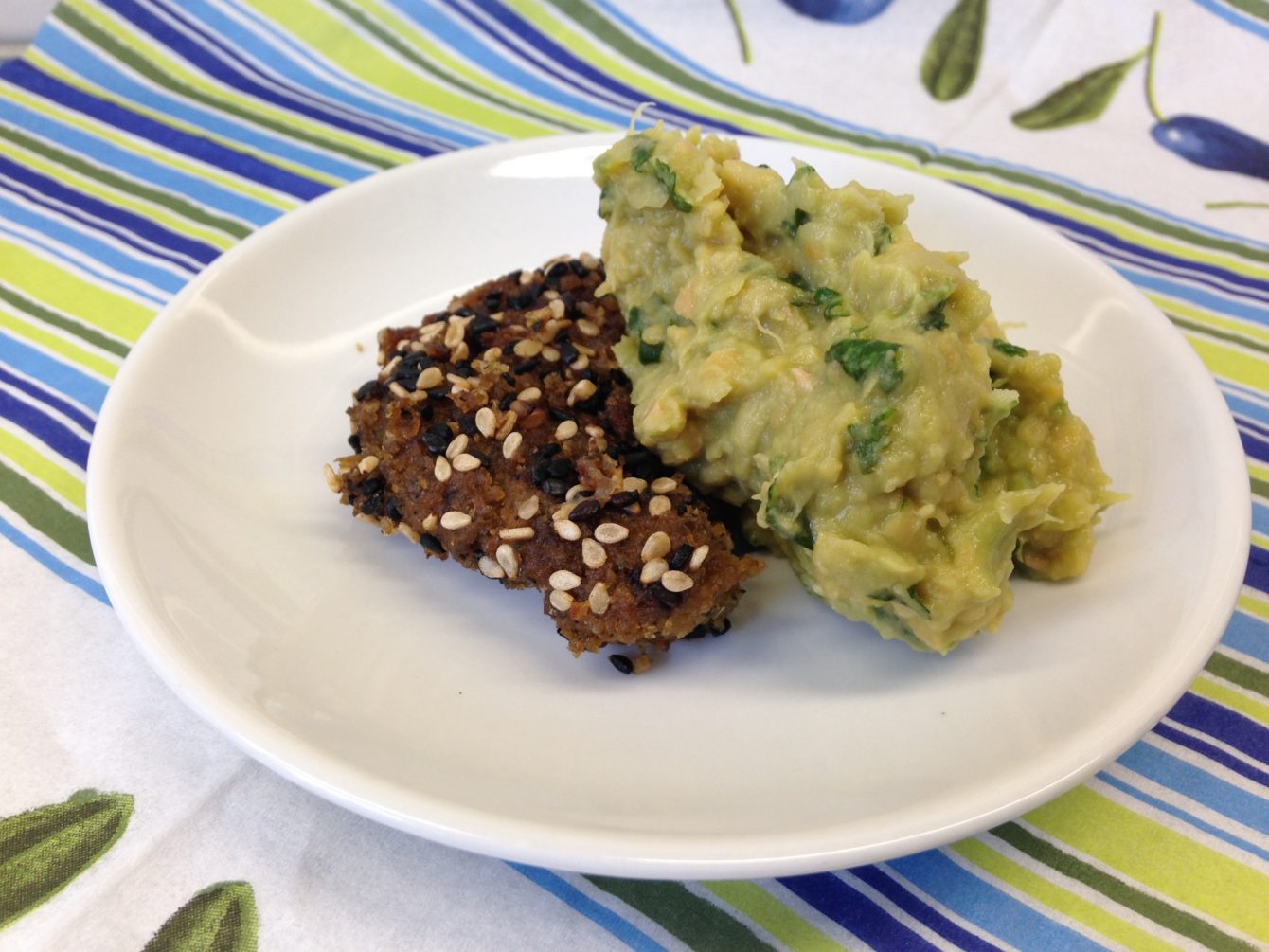 Avocado Kichererbsen Dip mit Koriander