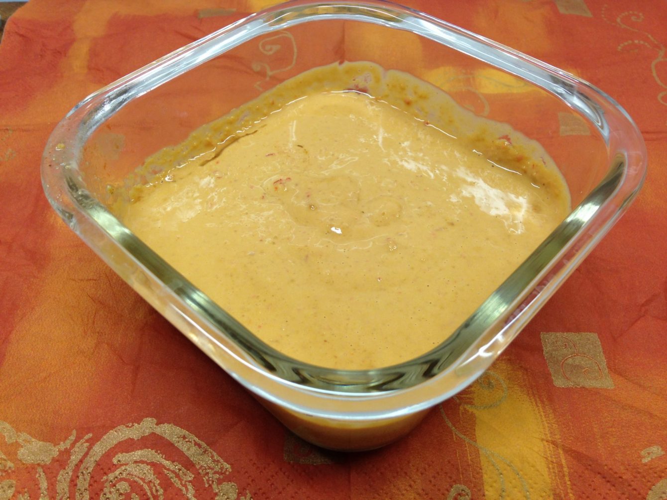 Erdnuss Chili Dip