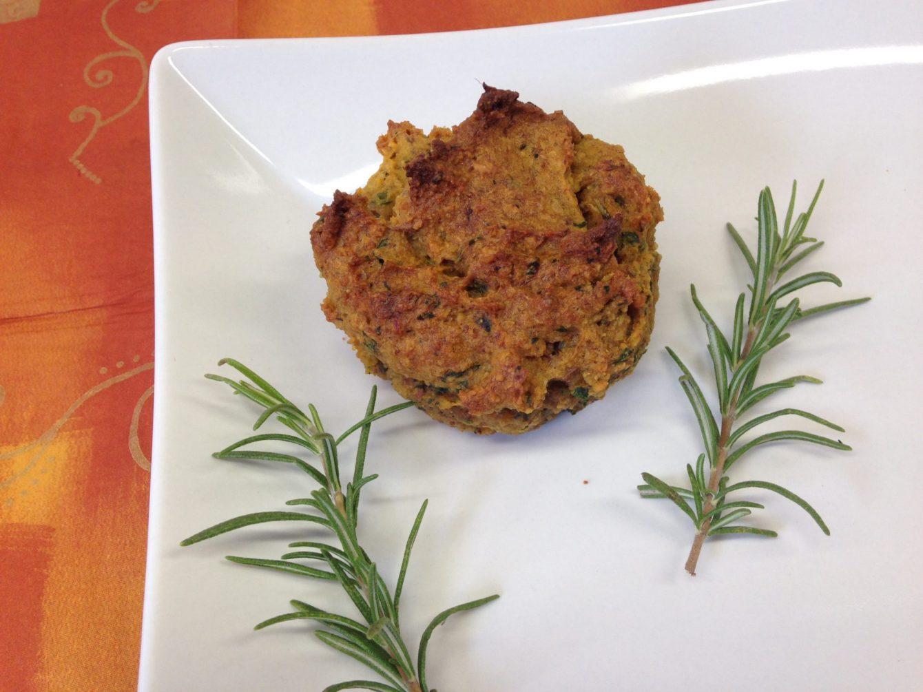 Süßkartoffel Muffins mit Chili und Kräutern