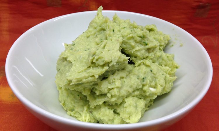 Kartoffel Dip mit Roquefort und Kräutern