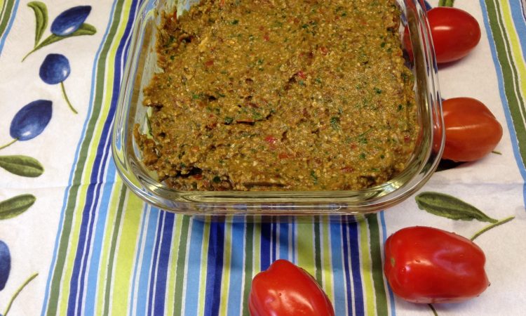 Tomaten Pesto mit Cranberries, Sesam und Minze