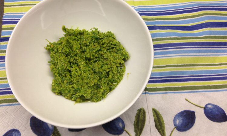 Haselnuss Pesto
