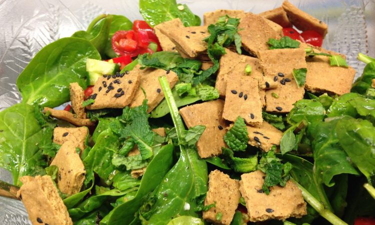Arabischer Fattoush Salat mit Za’atar
