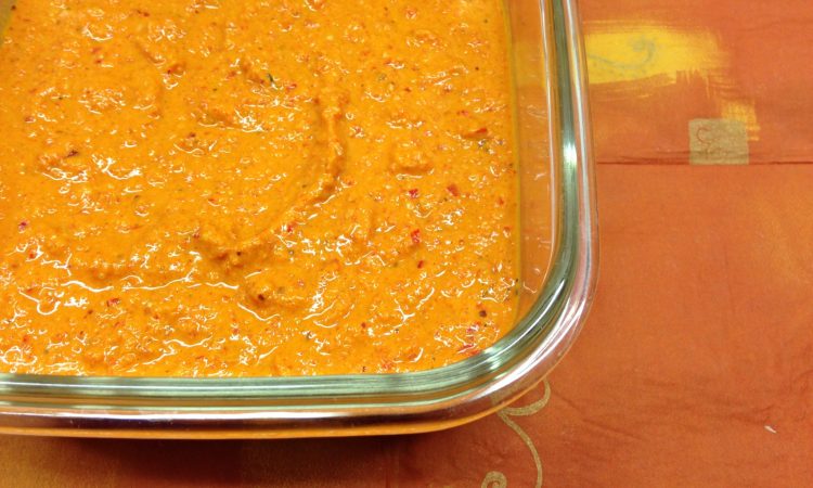 Paprika Erdnuss Chili Sauce