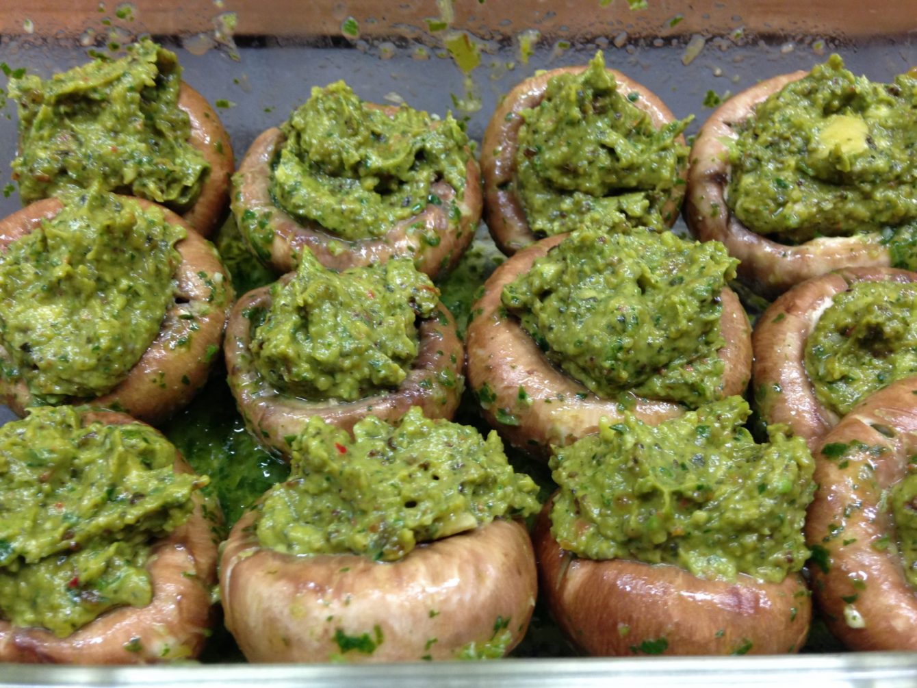 Champignons mit Pesto