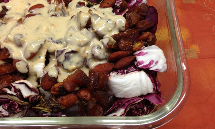 Blumenkohl Reis Salat mit Radicchio, Aprikosen, Mandeln
