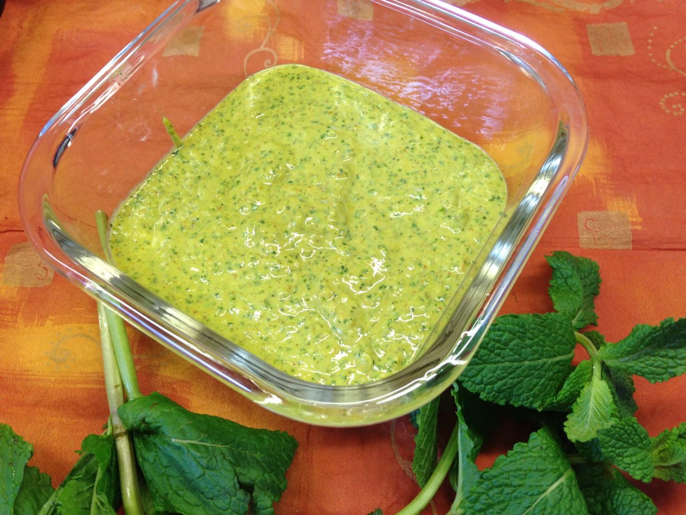 Bananen Dip mit Erdnuss, Ingwer und Curry