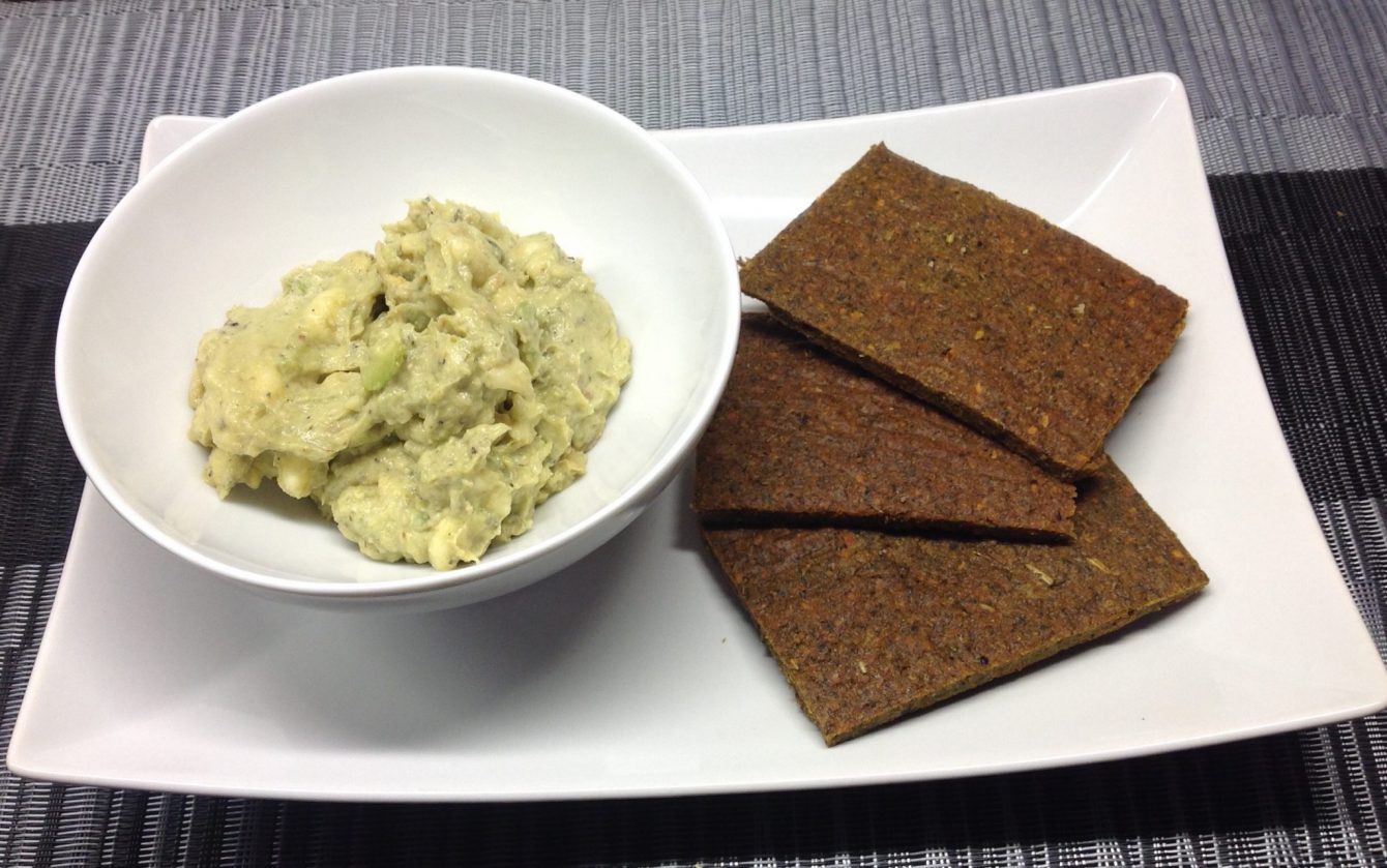 Rohkost Brot mit Avocado Bananen Tahini Dip