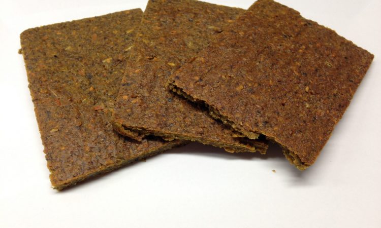 Rohkost Brot mit Chia, Buchweizen und Kürbiskernen