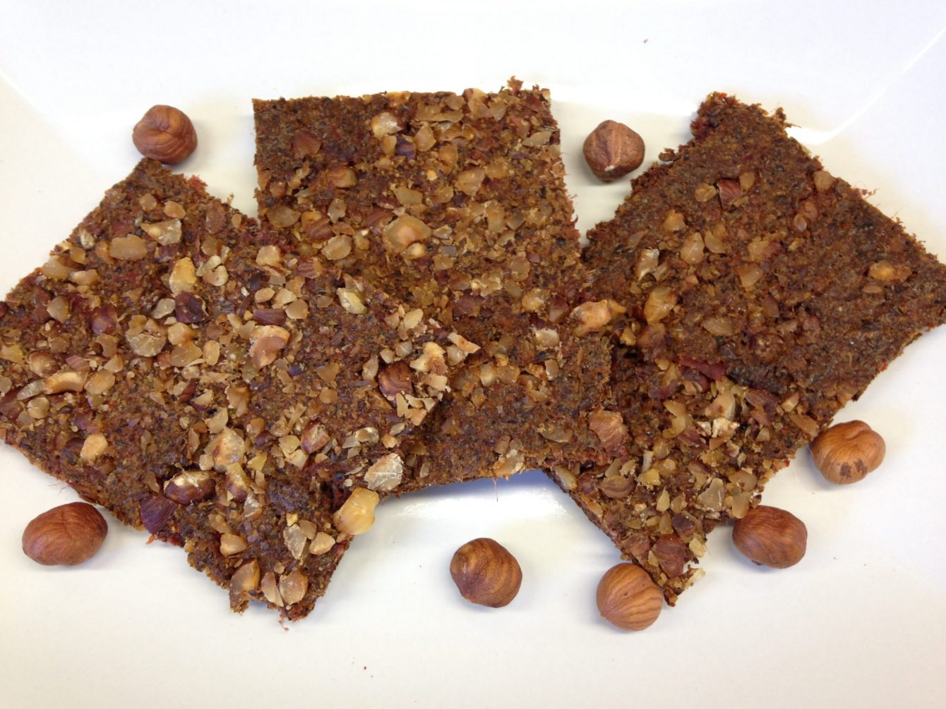 Rohkost Brot mit Rote Bete, Haselnüssen und Za'atar