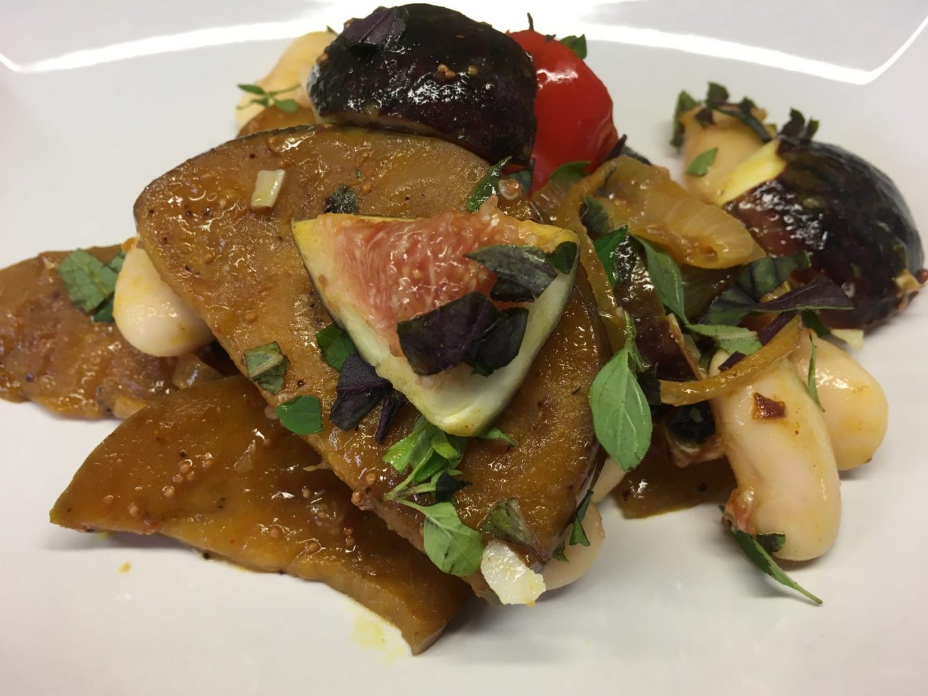 Auberginen mit Feigen und Weißen Bohnen