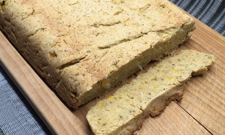 Kokosnuss Maisbrot mit Maiskörnern