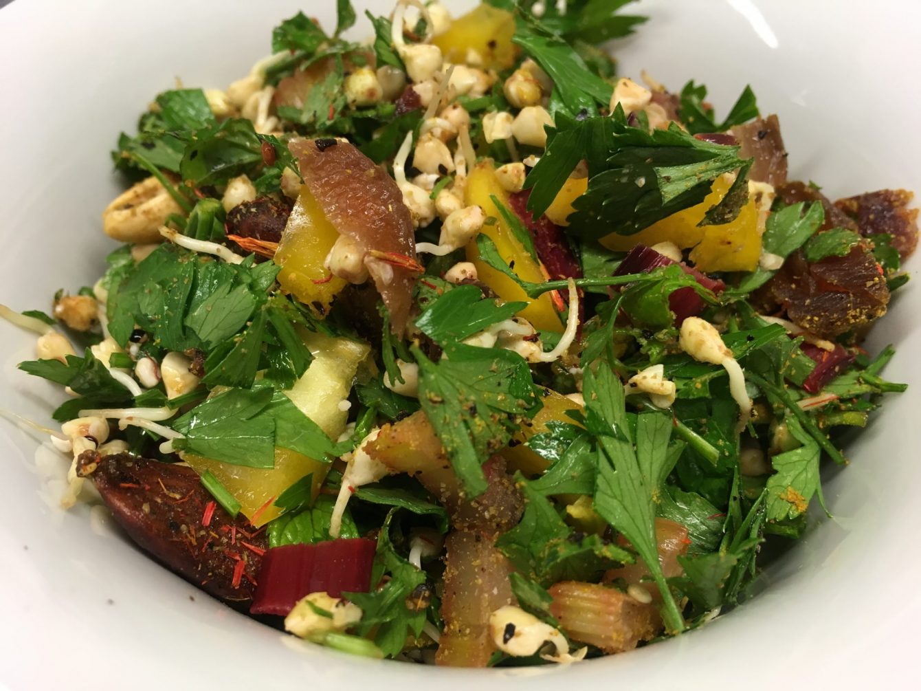 Buchweizen Taboulé mit Aprikosen und Mandeln