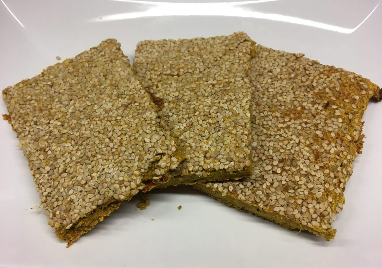 Süßkartoffel Karotten Rohkost Brot mit Sesam