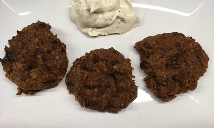Linsen Burger mit Rosinen und Zwiebeln
