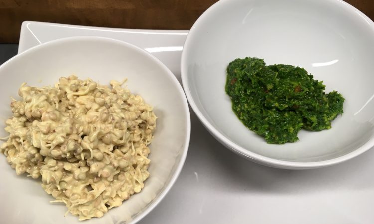 Rawsotto aus Buchweizen Sprossen mit Safran Tahini Dressing und Gremolata