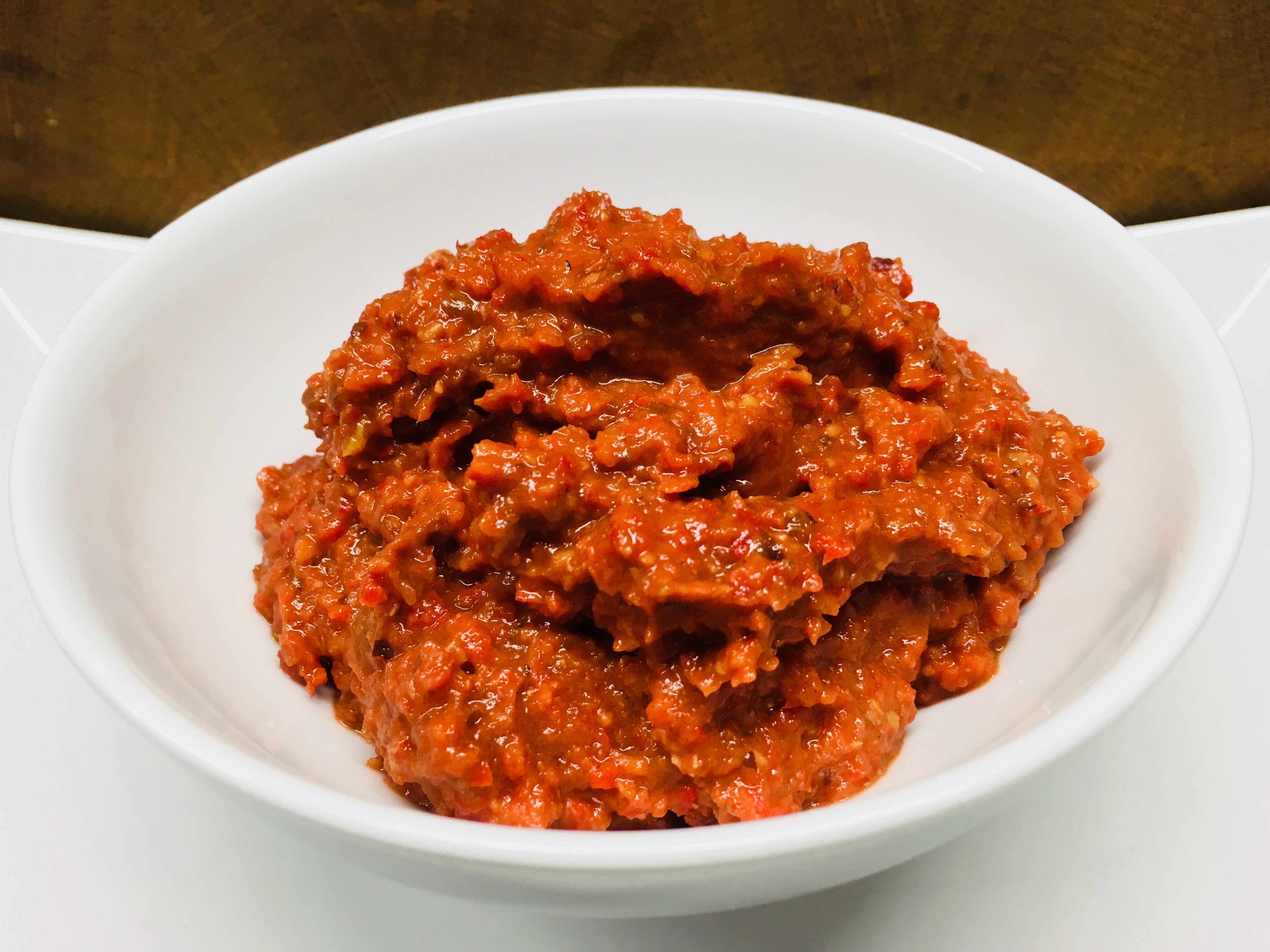 Paprika Chili Dip mit Datteln
