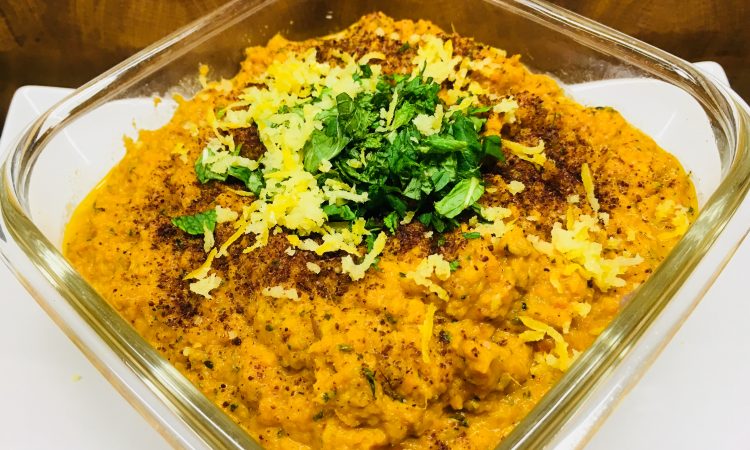 Pikanter Karotten Dip mit Harissa