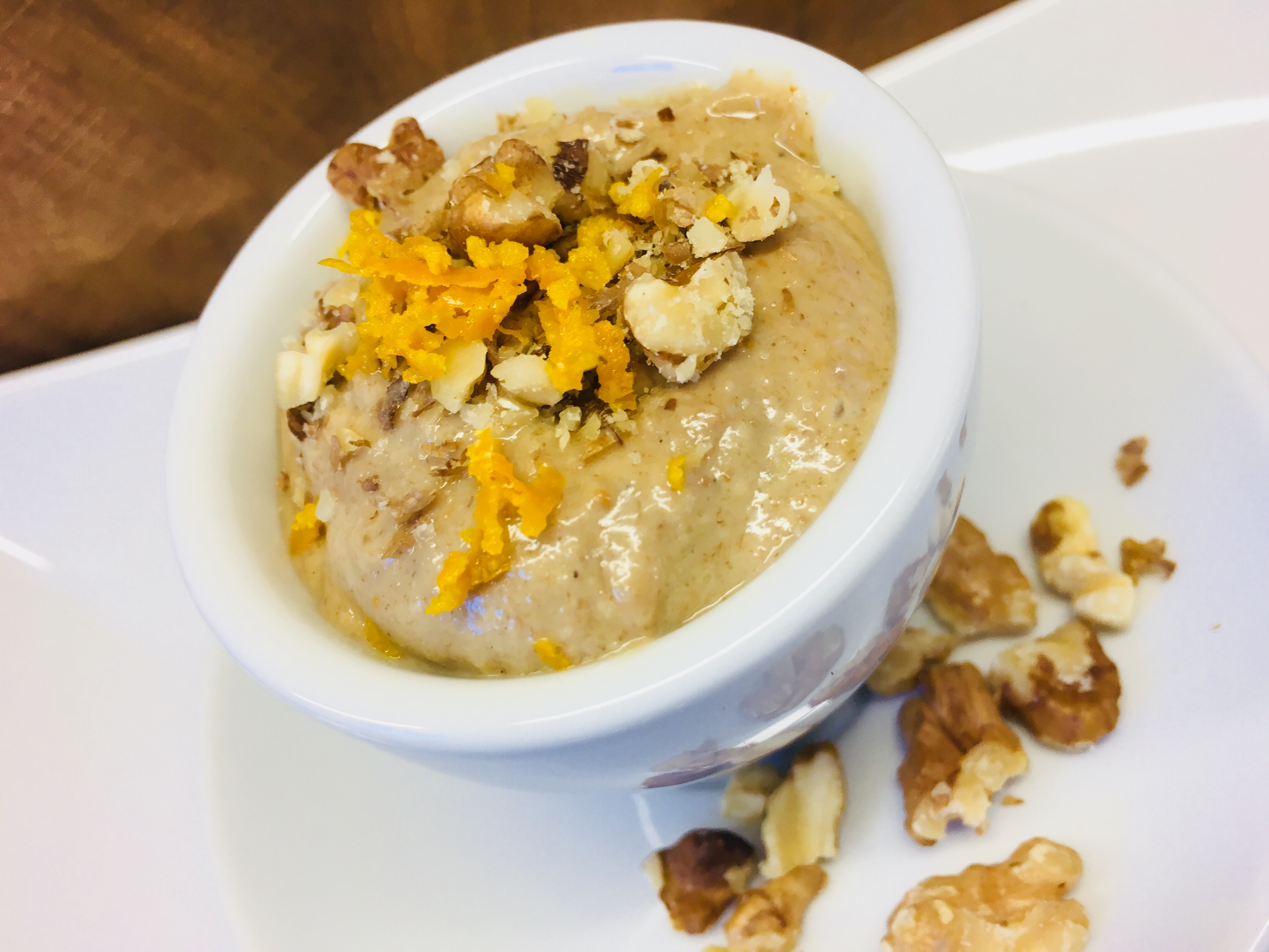 Gesunde Bananen Tahini Creme als Brotaufstrich oder Dessert