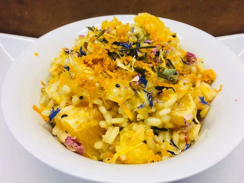Orangen Risotto mit Safran und Chili