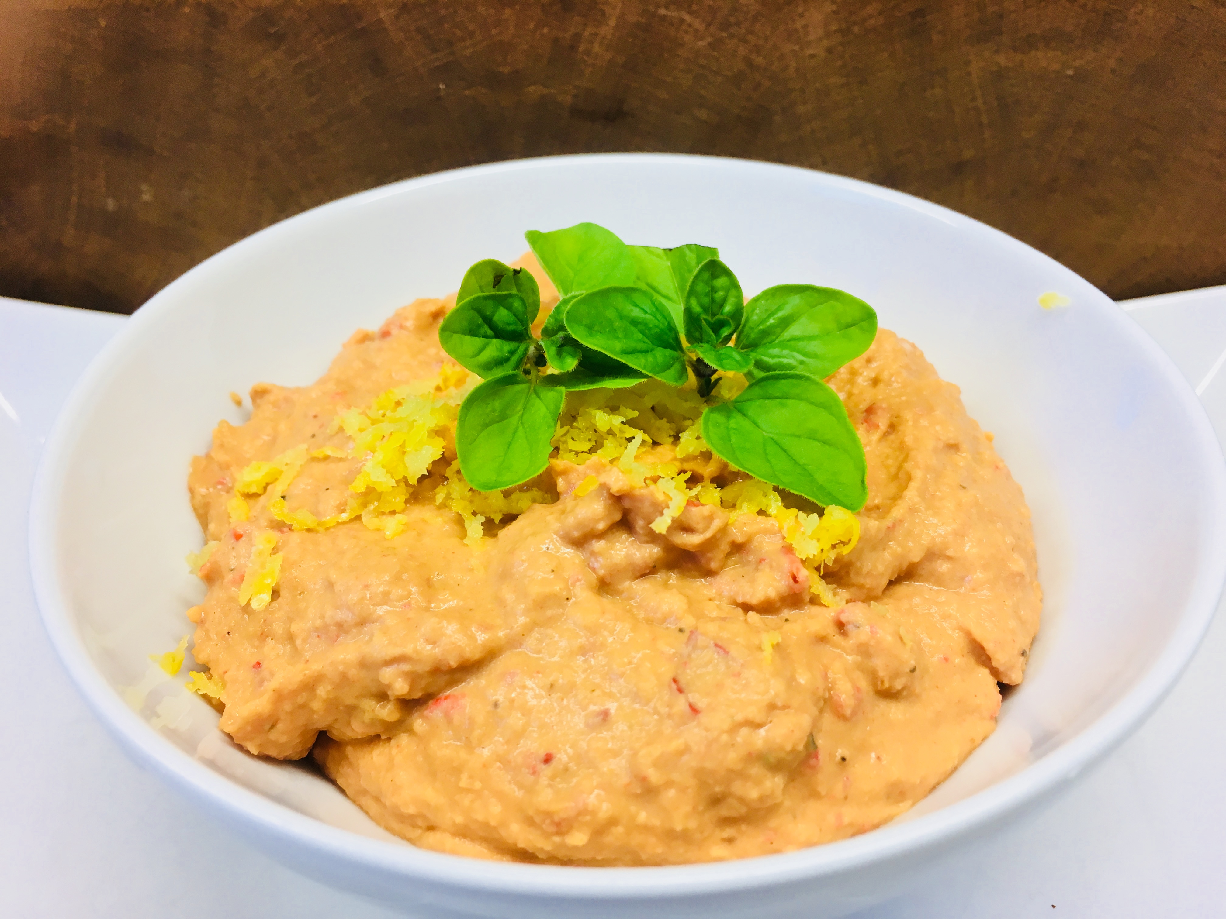 Paprika Chili Hummus