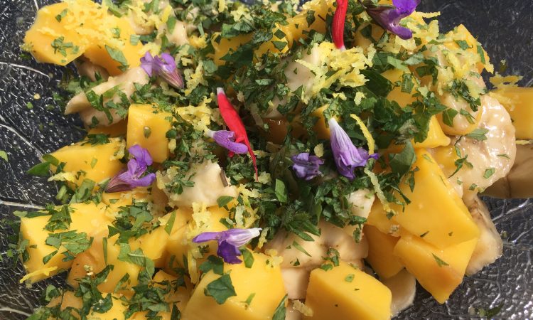 Mango Bananen Salat mit Süßkräutern