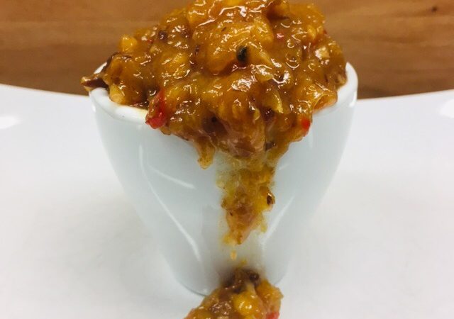 Pfirsich Chutney mit Datteln und Rosinen