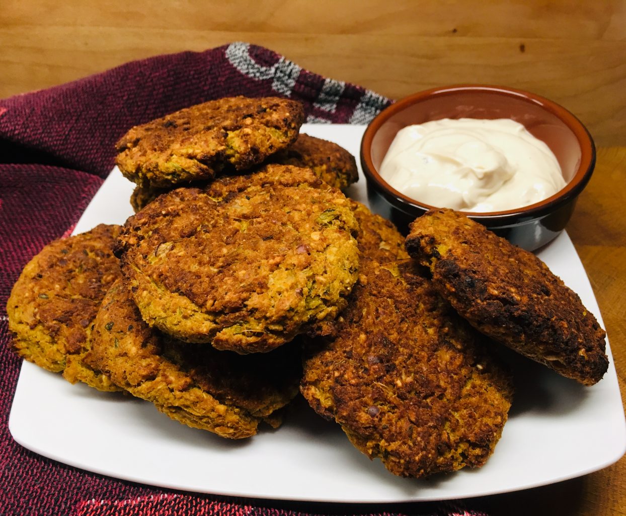 High Fiber Gemüse Linsen Burger mit Blumenkohl