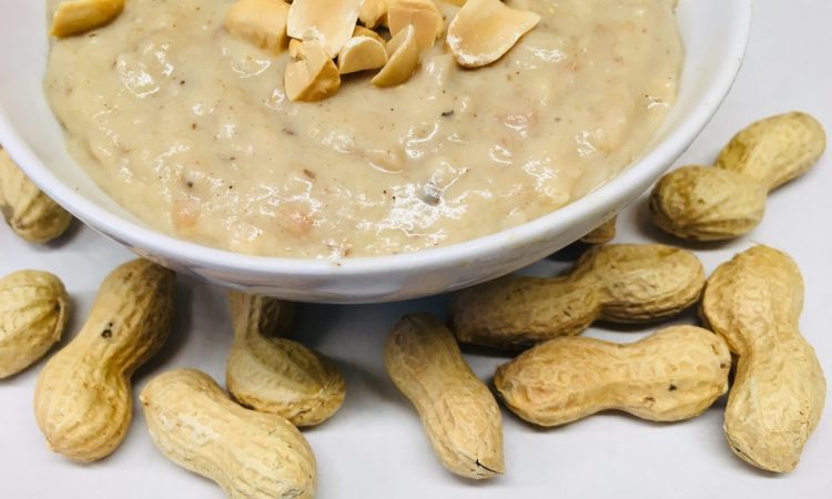Kokos Bananen Erdnuss Porridge