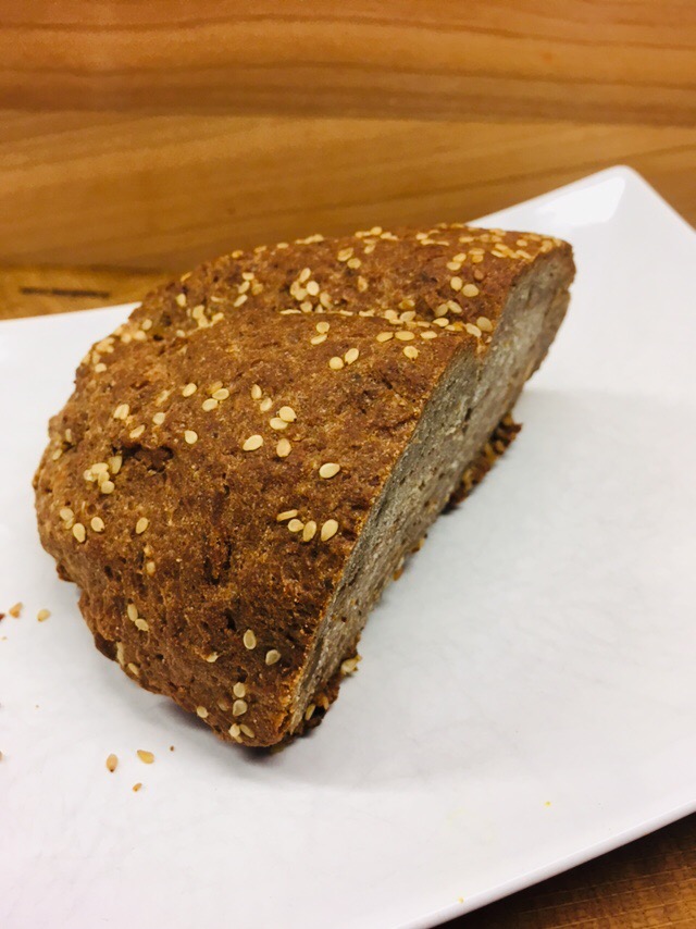 Buchweizen Brot mit Nüssen