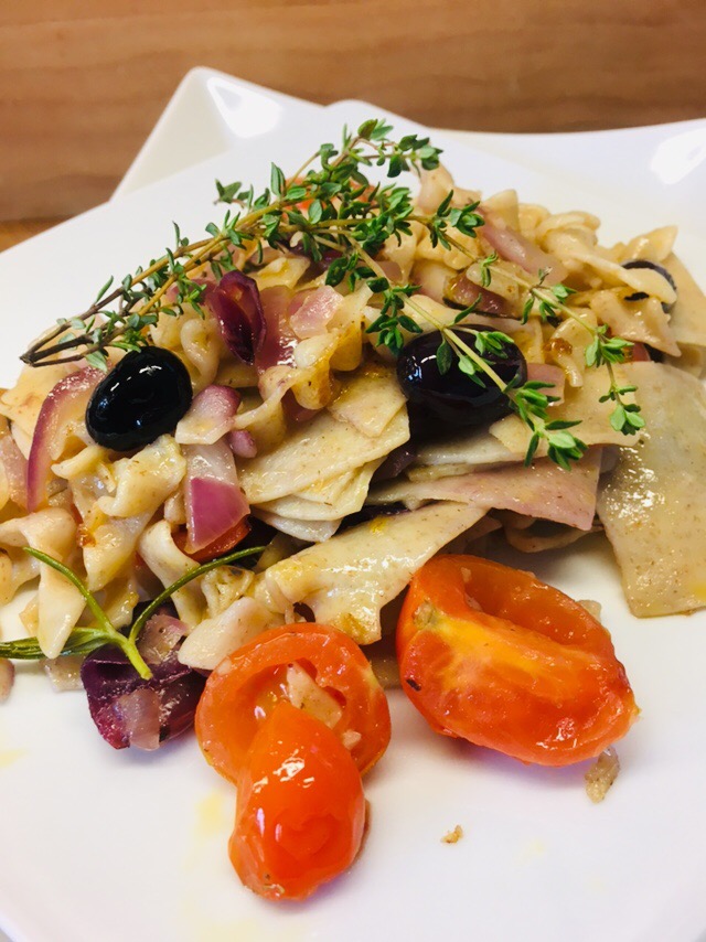 Pasta mit gerösteten Trauben und Dijon Sauce