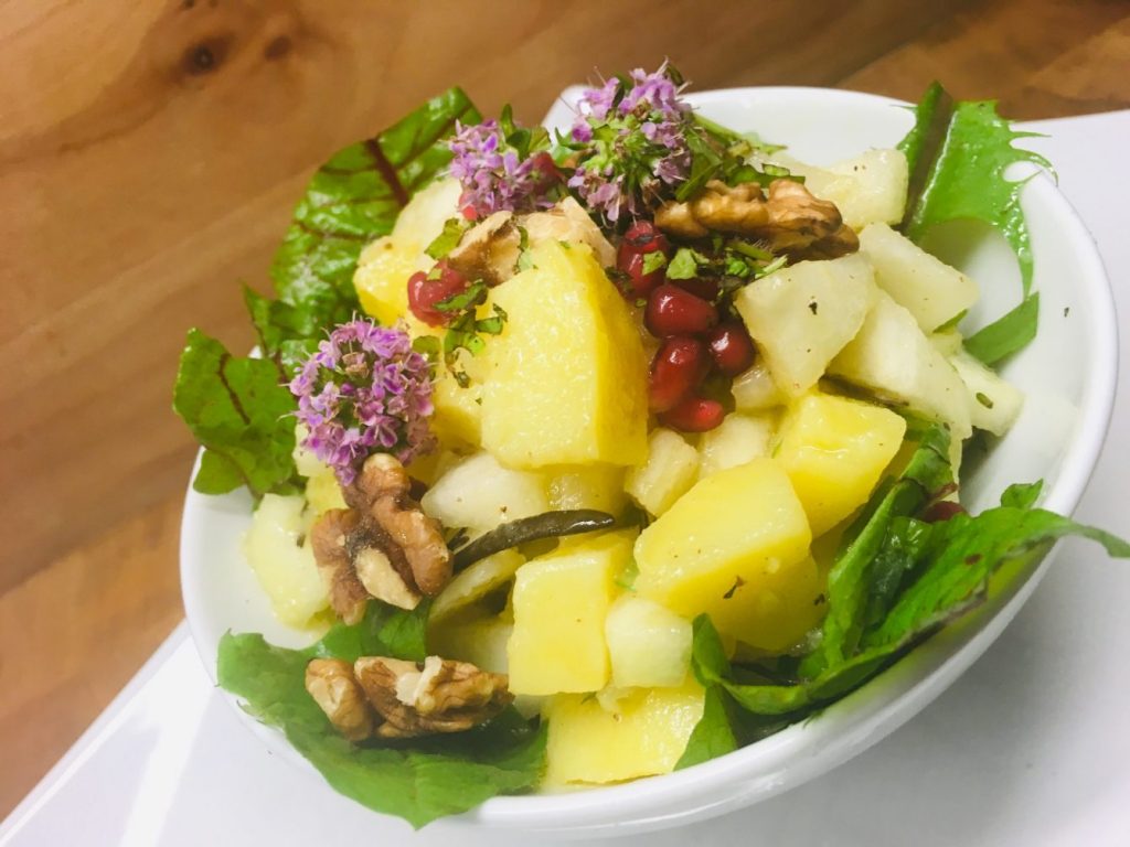 Kartoffel Birnen Salat mit Leinöl-Balsamico Dressing