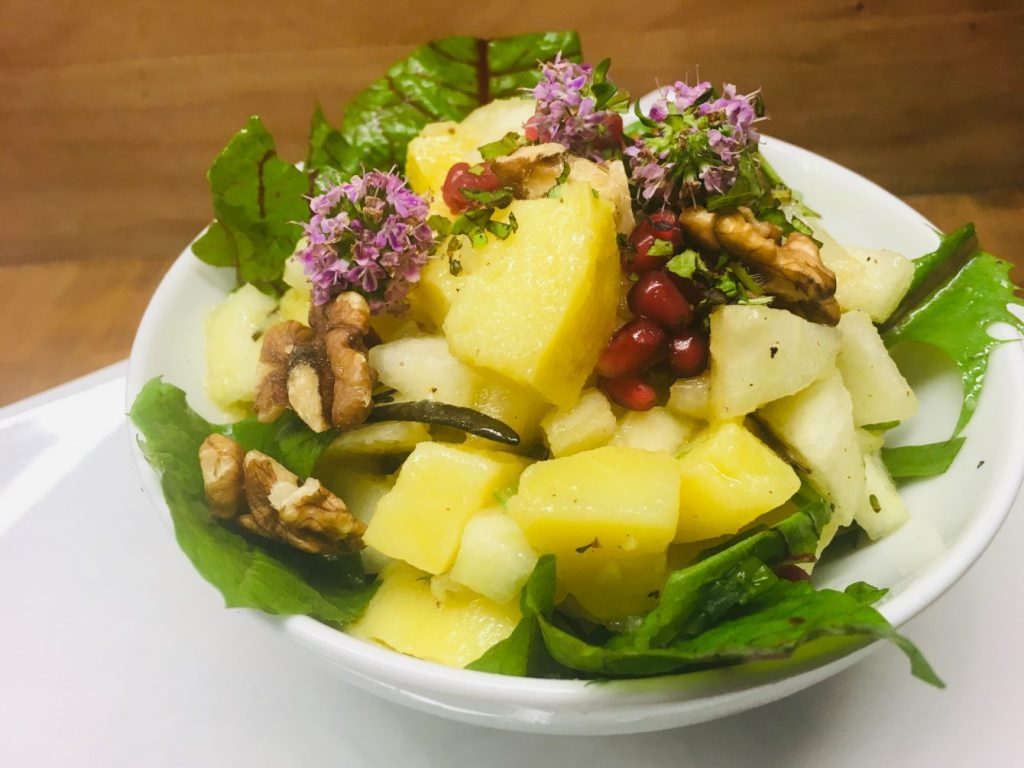 Kartoffel Birnen Salat mit Leinöl-Balsamico Dressing